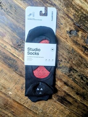 Studio Socks - Black with Red Grip (M)